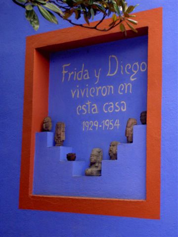 Blue house of the Mexican Artist, Frida Kahlo 7